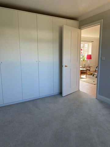 1 Bed Flat, Lyric Road, SW13 - Photo 3