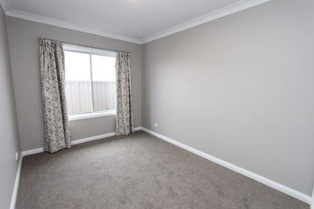 3 Bedroom Home - Available 11/12/25!!! - Photo 5