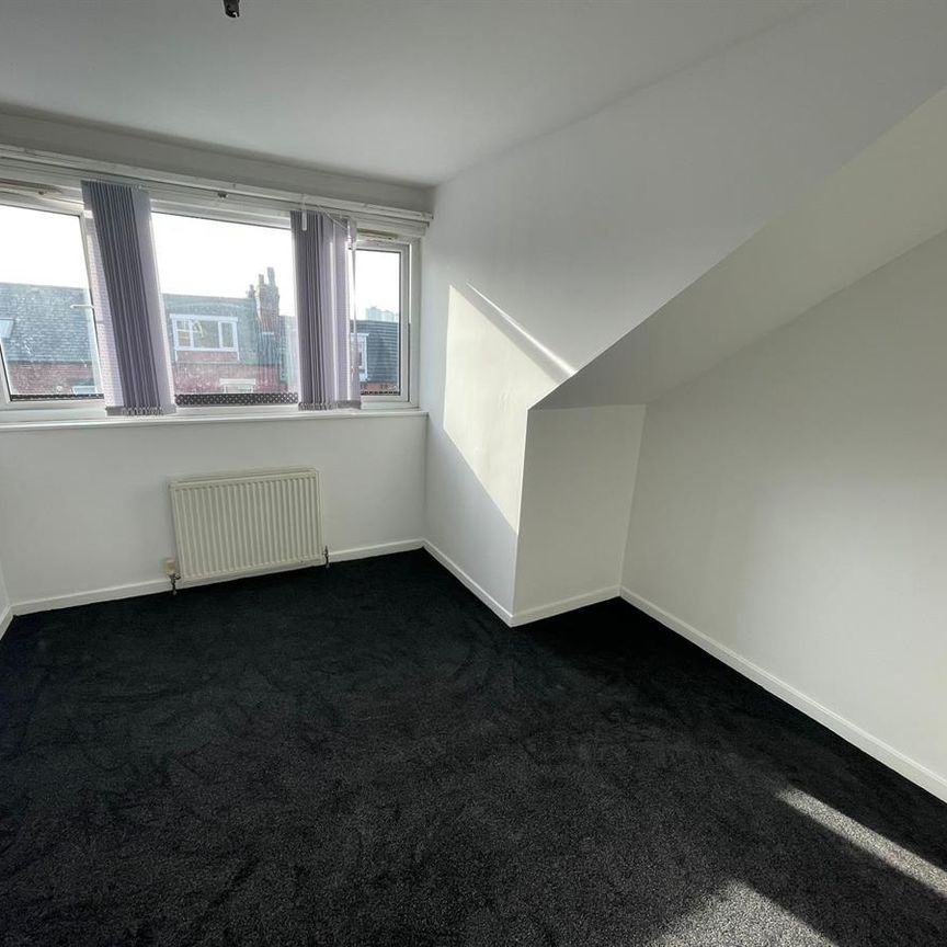 Conway Avenue, Leeds - Photo 1