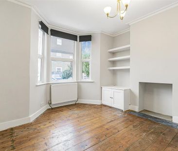 2 bedroom semi-detached house to rent - Photo 3