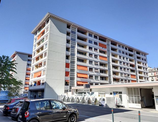 Appartement de 4 pièces dans le quartier de la Jonction - Photo 1