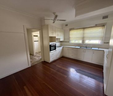 Low-Set Family Home in Westlawn on a Flat Block - Photo 2