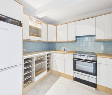 Clarence Court, Windsor,SL4 - Photo 4