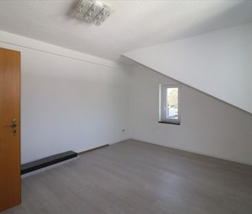 ++ STADTWOHNEN – 2 Zimmer, 2. Etage, Altbau-Whg., nahe Klinikum und... - Foto 1