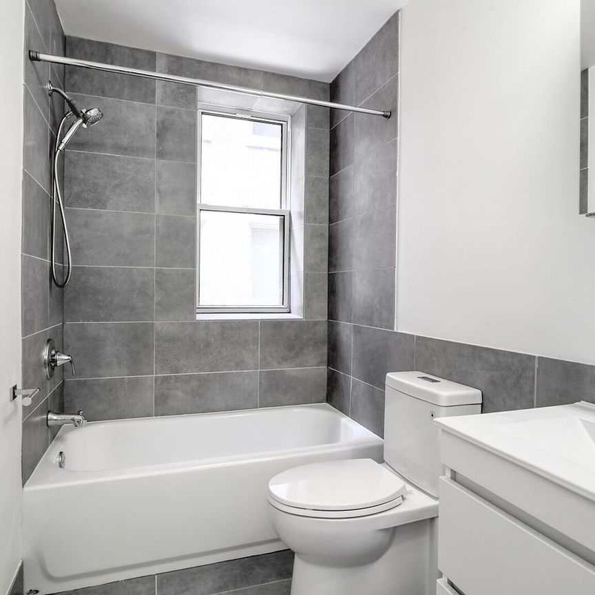 3421 Durocher, Montréal, QC - Photo 1