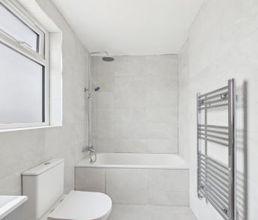 Granville Avenue, Feltham,TW13 - Photo 4