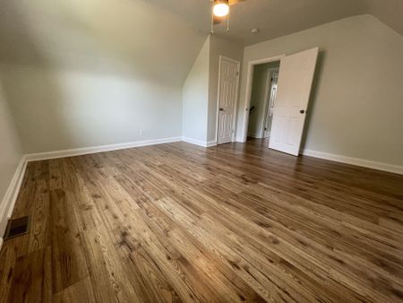 For Lease - 230 Martin Grove Road, Toronto, Ontario - Photo 4