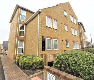 Wrotham Road, Gravesend, DA11 - Photo 1