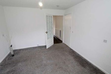 Corn Mill Close, Rochdale, OL12 - Photo 3