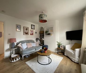 2 bedroom terraced house to rent - Photo 4