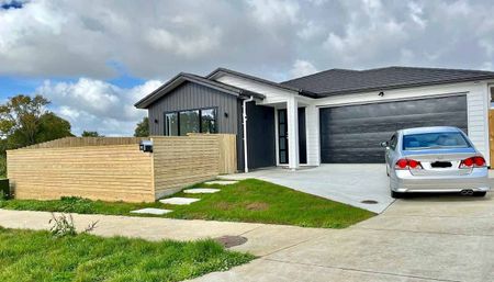 Nearly New 4 Bedroom House in Pukekohe - Photo 4
