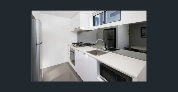 🌟 Fully Furnished – Move-in Ready! Modern & Convenient Apartment in the Heart of South Brisbane – Ivy & Eve Residences 🏙️ - Photo 1