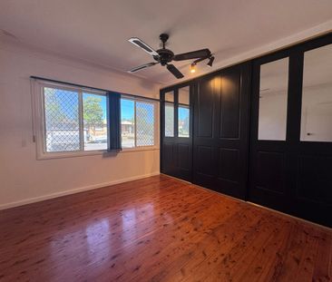 2 Bedroom Home in Beresfield ✨ - Photo 4