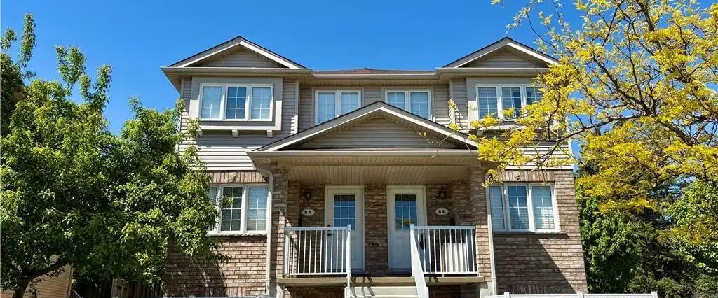 50 HOWE Drive Unit# 8C — 1 Bedroom - Photo 1