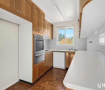 27 Wangara Street, Aranda ACT, Belconnen - Photo 5