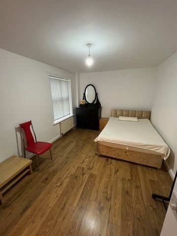 2 bedroom apartment to rent Fitzwilliam Court, 19-21 Anson Road, Manchester, M14 - Photo 4