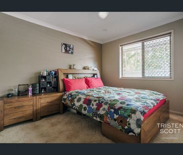 Comfortable Family Living in Tingalpa - Photo 3