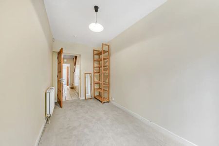 4 bedroom flat in Belsize Park - Photo 5