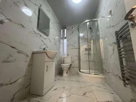 Gravelly Hill, Birmingham, B23 - Photo 4