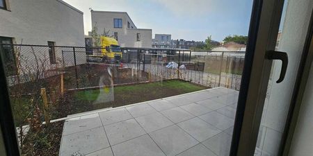 Appartement te huur in Berchem voor € 1.100 met 1 slaapkamer - Foto 2