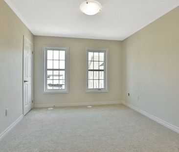 For Lease - 2280 Baronwood Drive Unit# 86, Oakville, Ontario - Photo 4