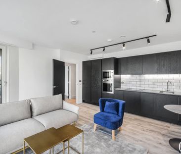 8 Portal Way Acton W3 - Photo 1