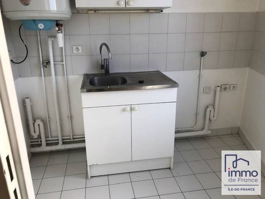 Location appartement studio 1 pièce 29 m² à Rueil-Malmaison (92500) Plateau 4 - Photo 1