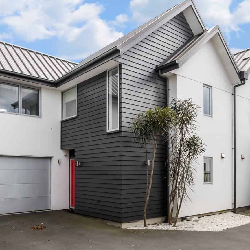 3-Bedroom Townhouse with Garage - Photo 1