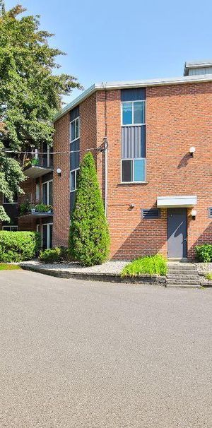 4 1/2 Saint-Bruno-de-Montarville Disponible MAINTENANT - Photo 1