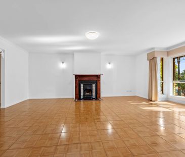 1 Whitmore Place, Hillside VIC 3037 - Photo 3