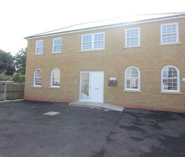 Carriage Mews, Clarence Row, Gravesend, Kent, DA12 - Photo 5