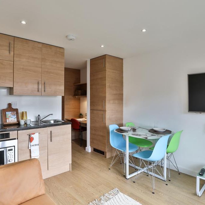 Studio to rent - Photo 1