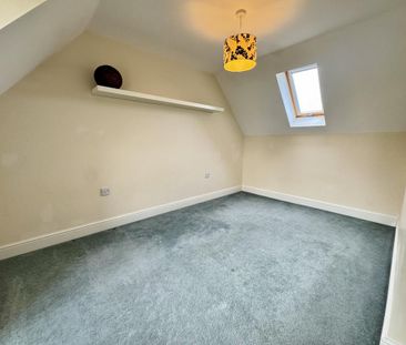 5 bedroom detached house to rent - Photo 4