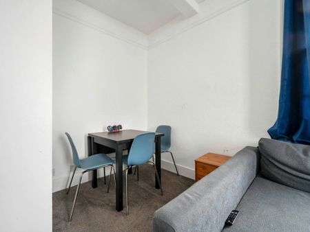 Church Street, Oakham, LE15 - Photo 3