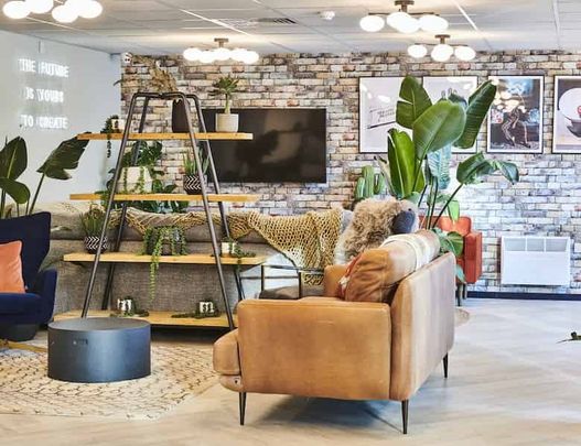 Ensuite Bronze - Photo 1