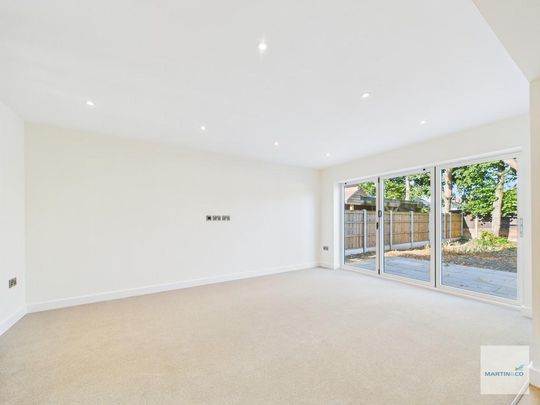 5 bedroom detached house to rent - Photo 1