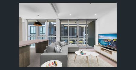 One-Bedroom Apartment Offering an Enviable Position! - Photo 4