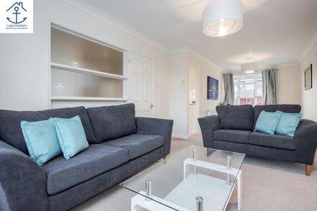 3 bedroom semi-detached house to rent - Photo 5