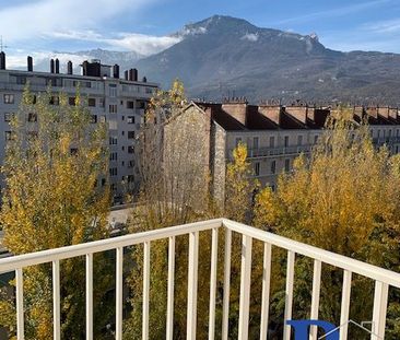 Location Appartement 1 pièce 26m² GRENOBLE 38000 - Photo 5