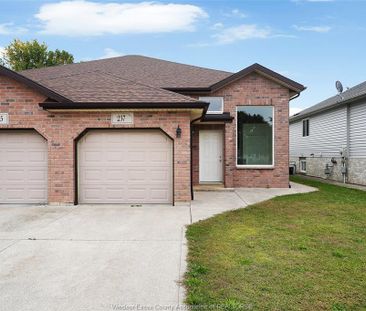 For Lease - 257 Dieppe Crescent, Kingsville, Ontario - Photo 2