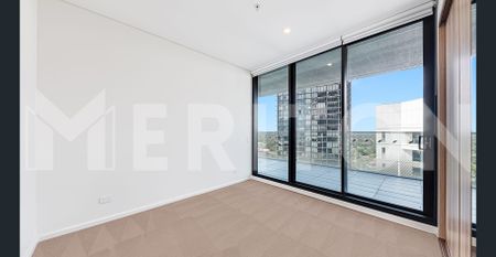 Spacious, Sunny and Luxurious in desirable 'Landmark' St Leonards - Photo 3