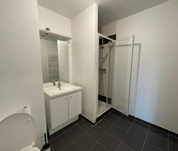 Location Appartement 1 pièce 33m² AVRILLE 49240 - Photo 4