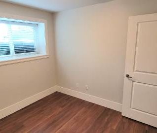 1 Bedroom / 1 Bathroom Basement Suite close to PNE, Hastings-sunrise - Photo 4