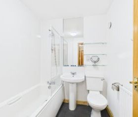 Kelvinhaugh Street, Finnieston, Glasgow, G3 - Photo 6