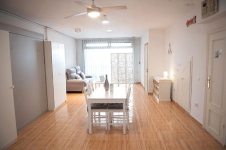 Carrer de la Llibertat, Port Saplaya, Valencian Community 46120 - Photo 2