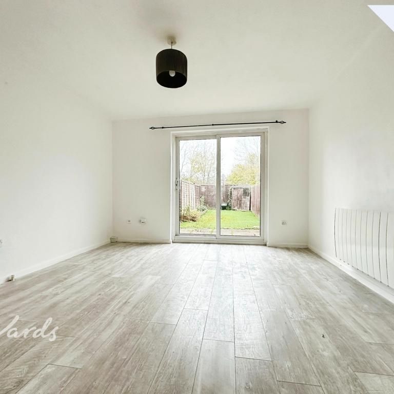 2 bedroom semi-detached house to rent - Photo 1