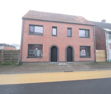 Gerenoveerde, energiezuinige woning met 2/3 slaapkamers vlakbij het... - Photo 3