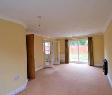 Clearwing Close, Pinewood, IP8 - Photo 5