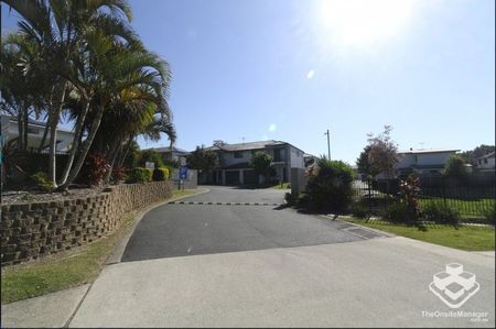 Lovely Townhouse In Calamvale For Rent !! Stretton Catchment - Photo 2