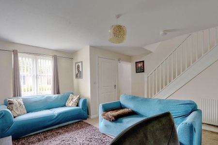3 bedroom terraced house to rent - Photo 2